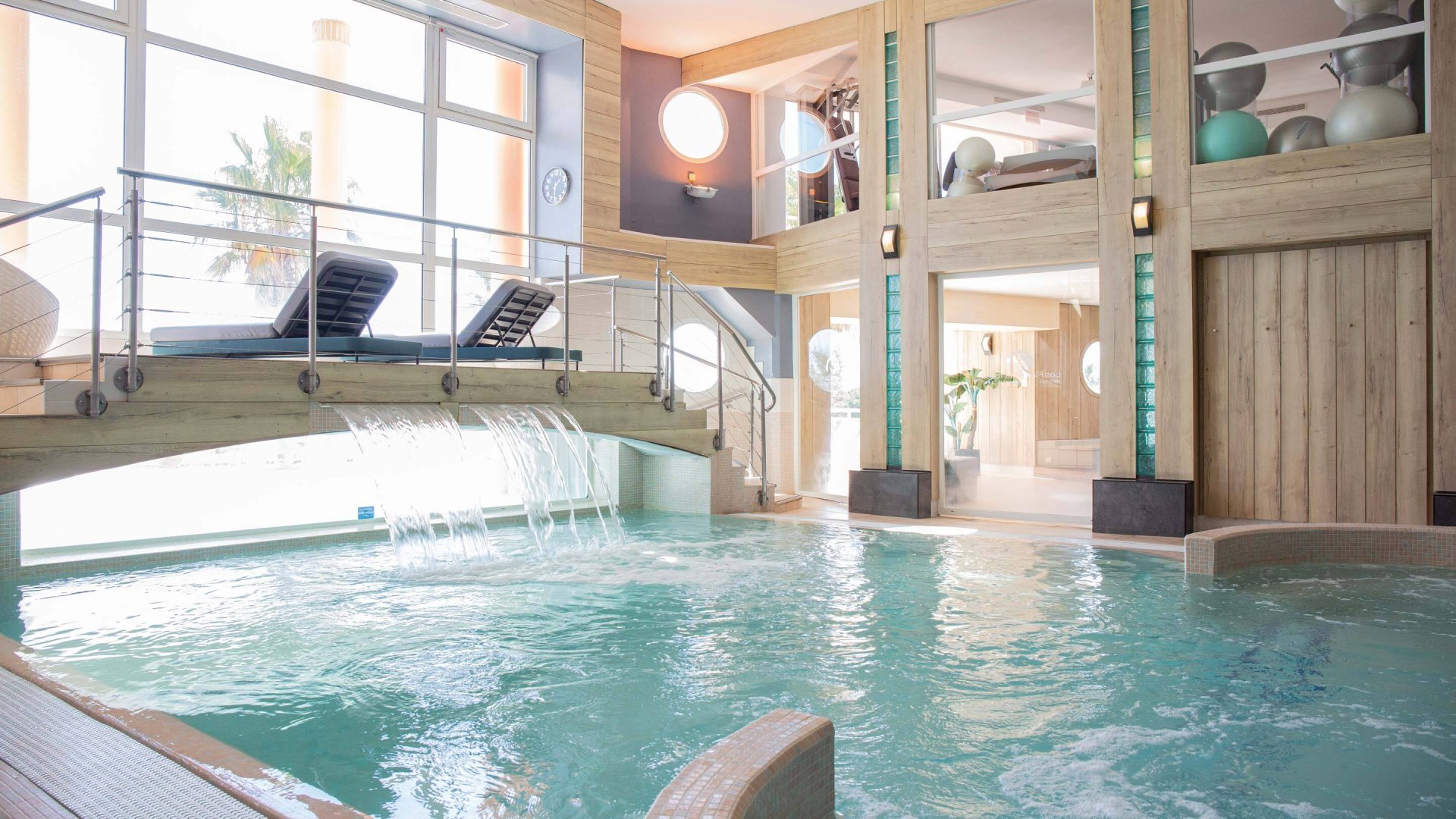 thalasso-piscine-interieure